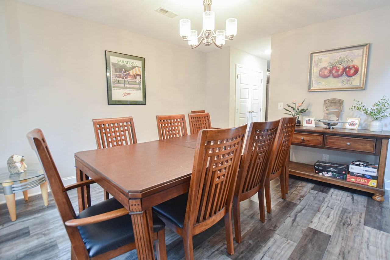 436 Kinslow Ct - Photo 2 of 17