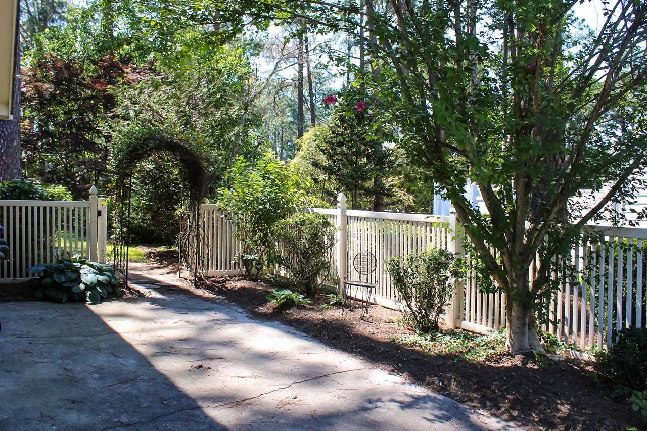 1409 Chesnee Dr Nw - Photo 5 of 35