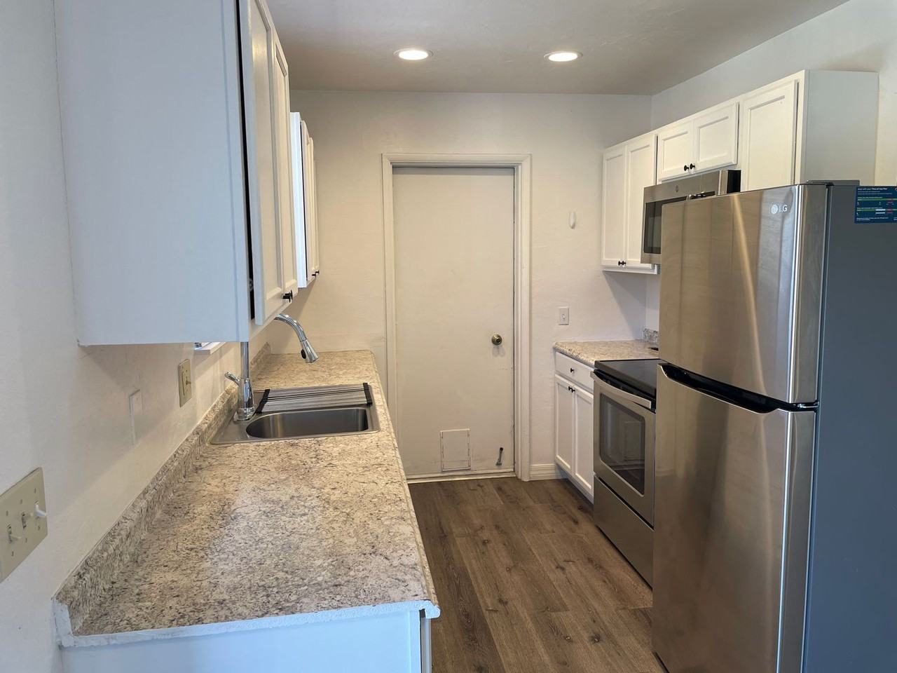 3050 N Date Creek Dr - Photo 5 of 16