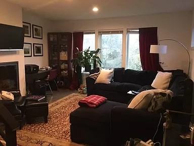 7526 43rd Avenue South - Photo 2 of 10