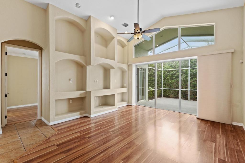 27211 Fern Glade Ct - Photo 7 of 43