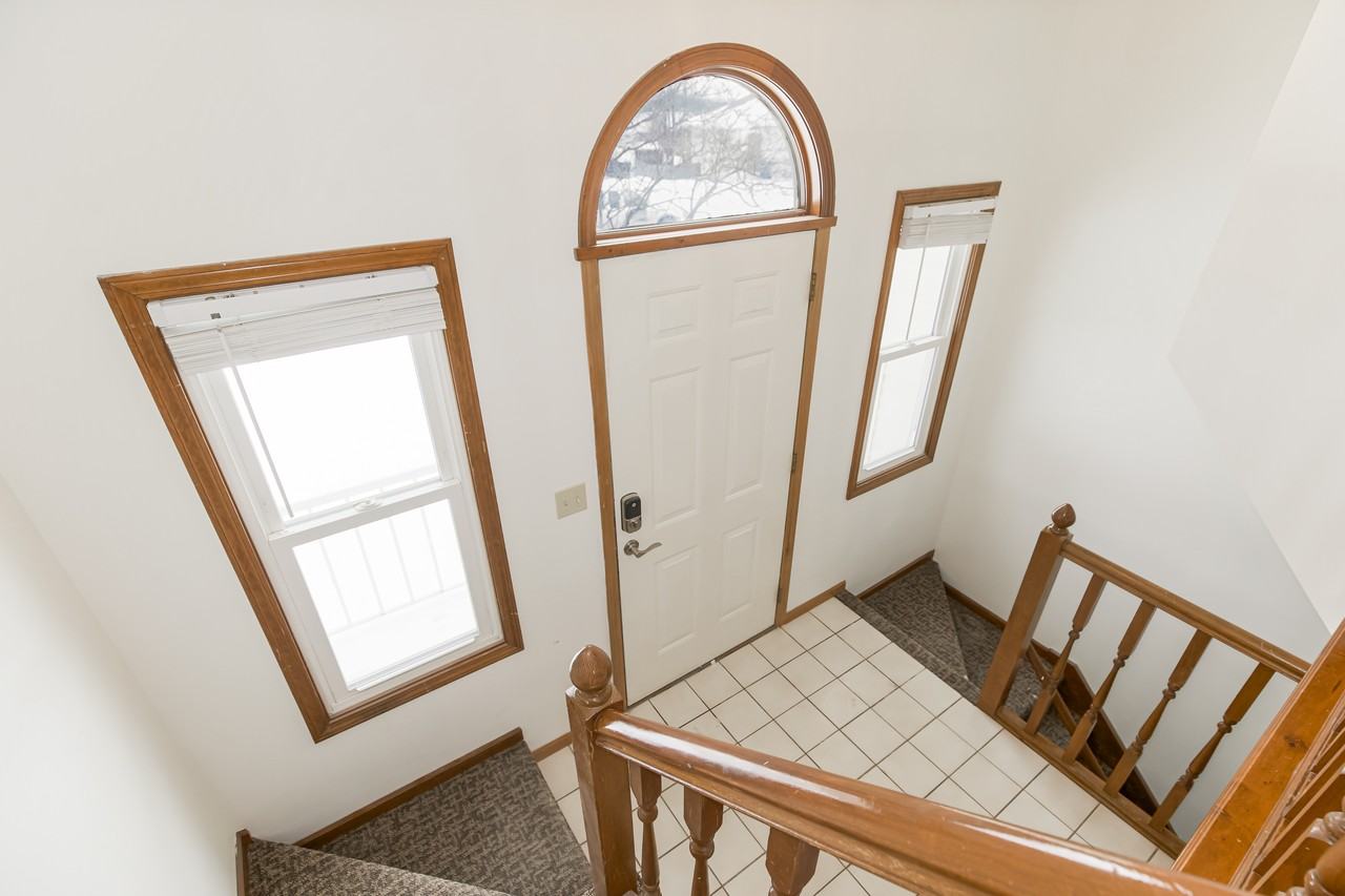 548 Northeast Summit Drive Bedroom 1B #14824964 - Photo 3 of 11