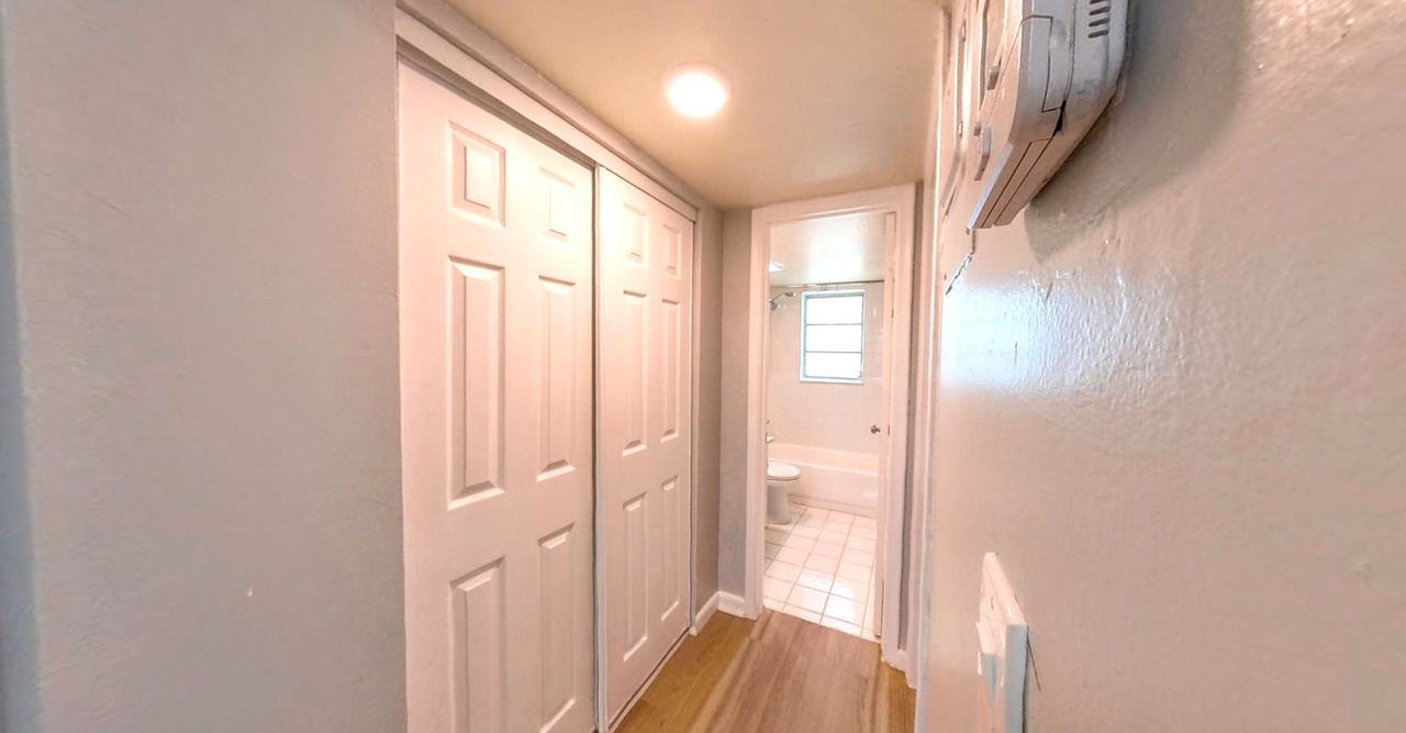 2301 Se 4th St #1 - Photo 3 of 22