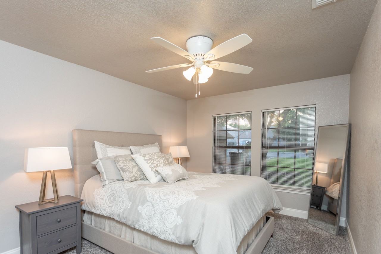 11306 Cedar Park - Photo 3 of 20