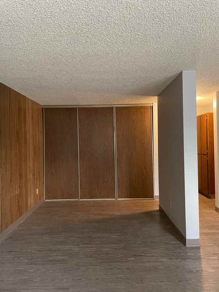 2310 E Q Ave #11 - Photo 3 of 7