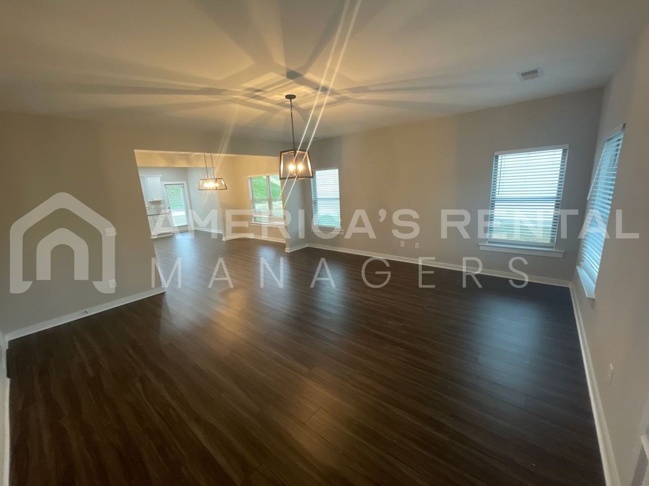 116 Victor Dr - Photo 4 of 33