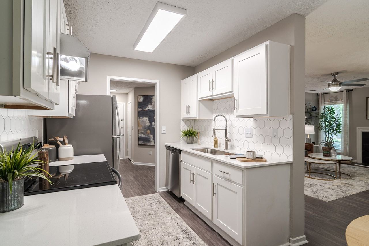 Park Valley Apartments - Photo 4 of 41