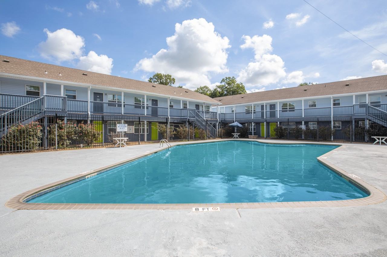 The Park at Queens Court - Photo 7 of 11