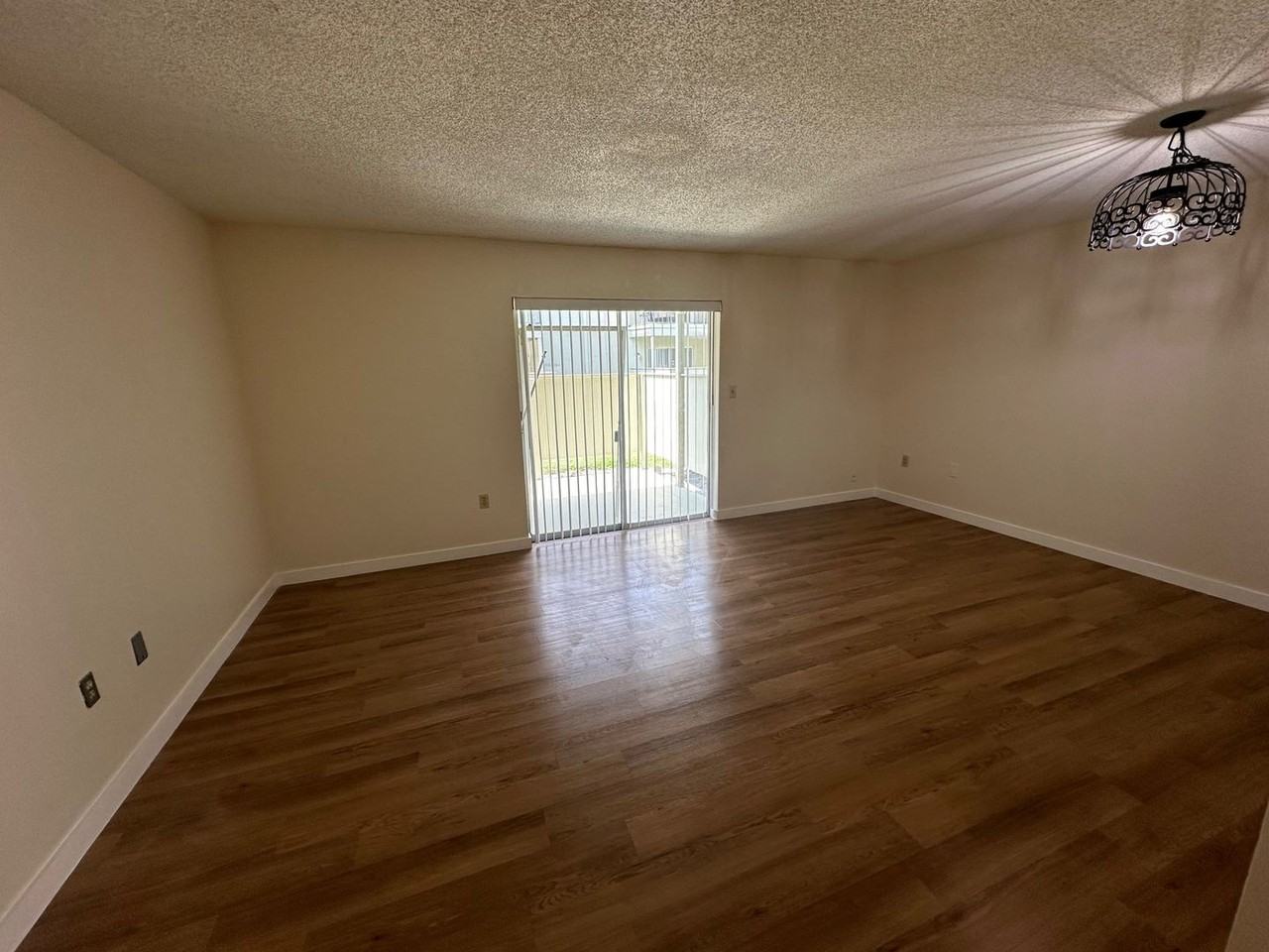 525 Conway Rd - Photo 2 of 13