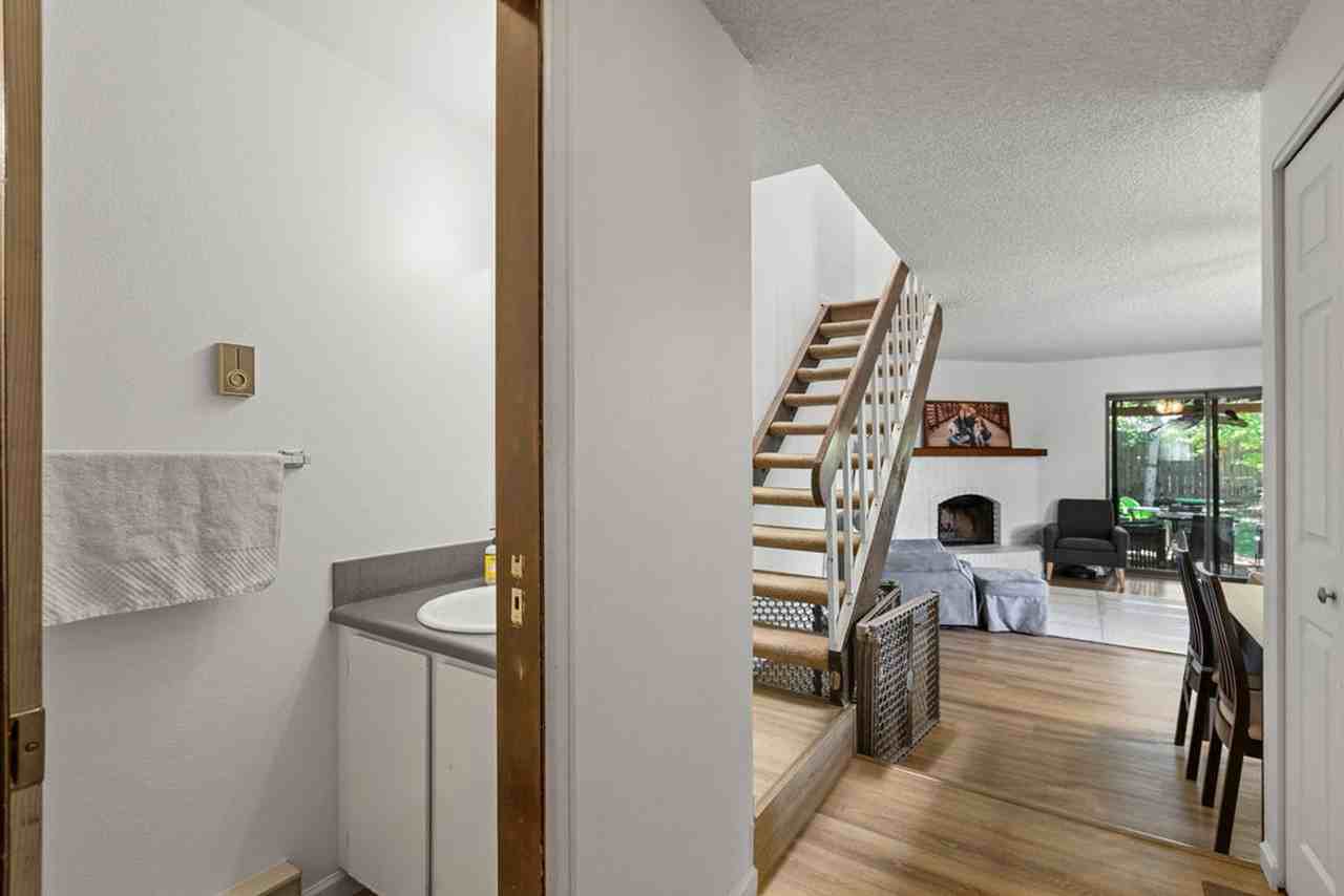 1925 Ross Ct - Photo 7 of 27