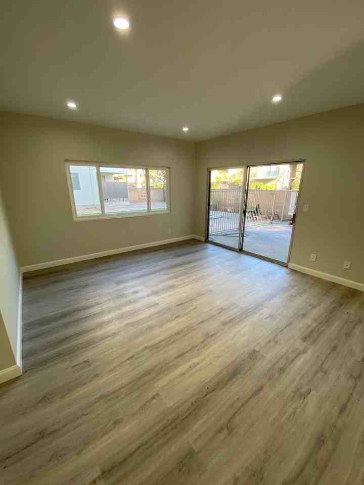 1300 Palos Verdes Dr. - Photo 4 of 31