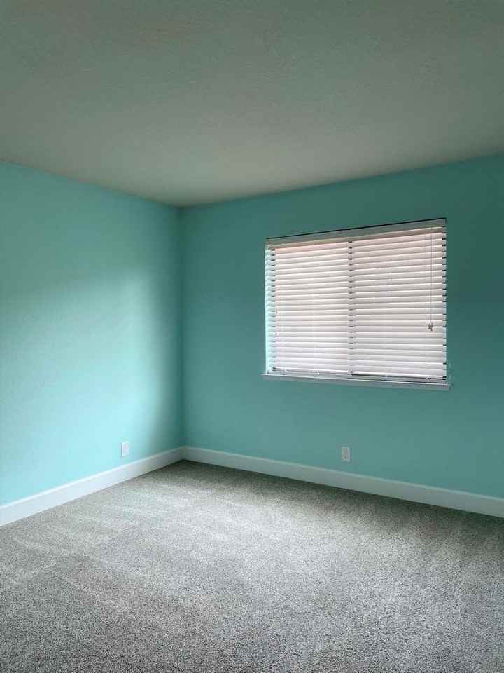 355 Yampa Way - Photo 2 of 29