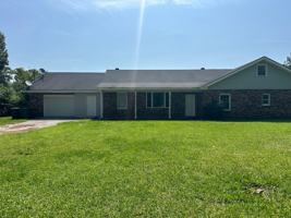 featured image of 985 Pineland Ave