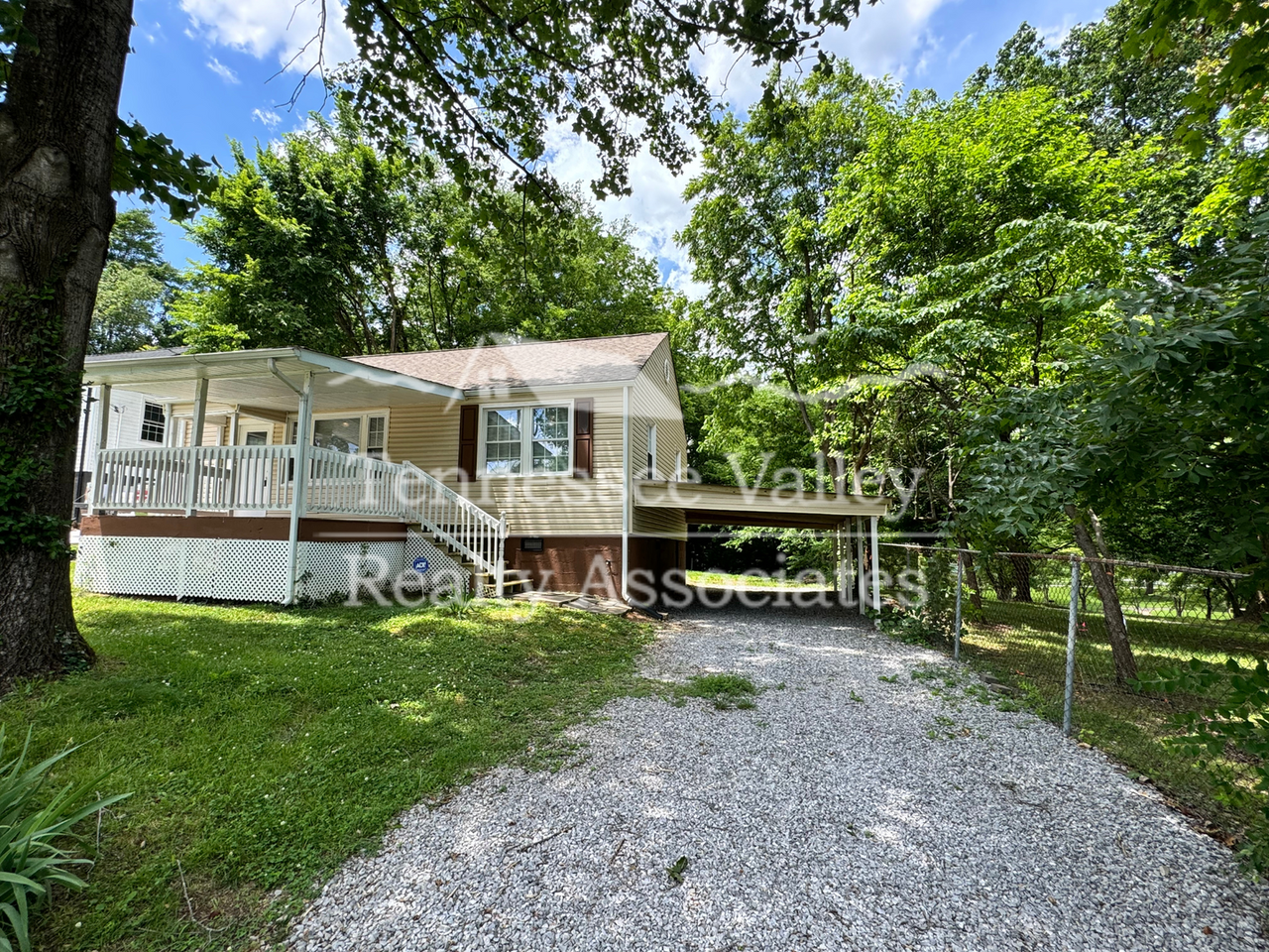 2911 Denson Ave - Photo 2 of 25