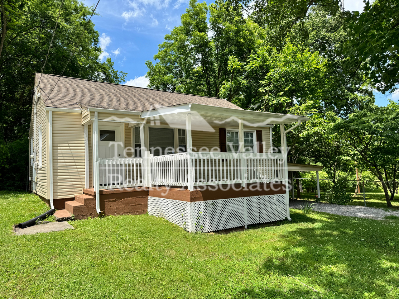 2911 Denson Ave - Photo 3 of 25