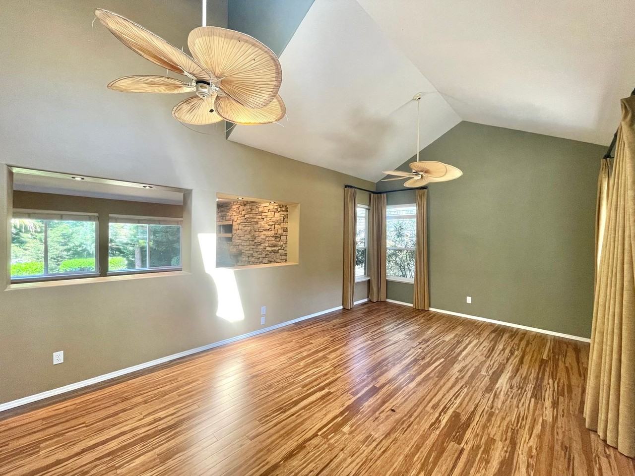 14818 54th Ave Se - Photo 3 of 29