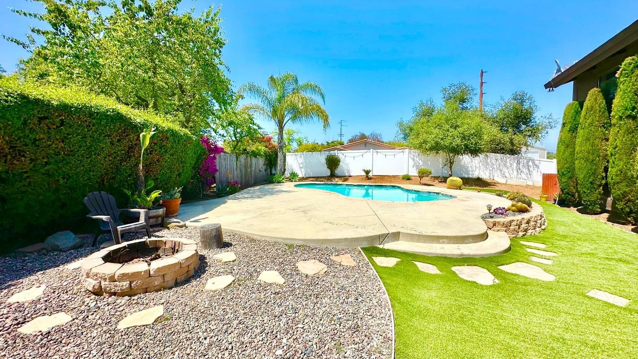 2231 Brooke Rd - Photo 2 of 47