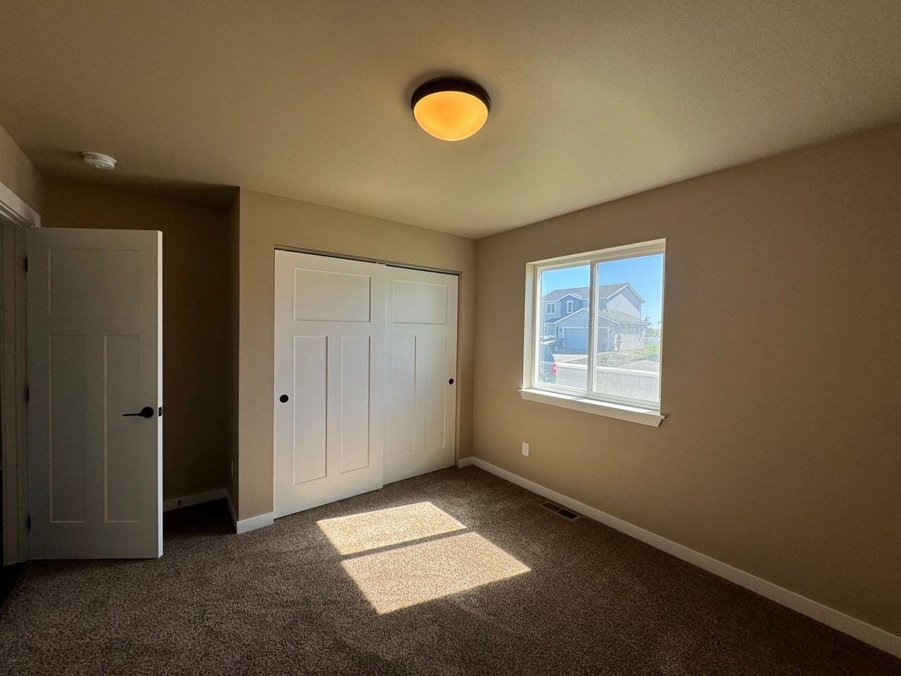 205 N Birch St - Photo 3 of 16