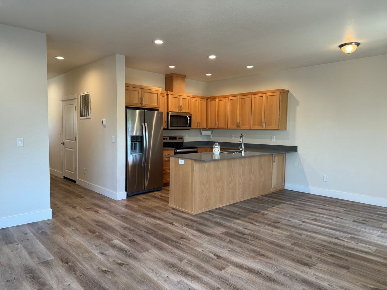 2521 Justine Ln - Photo 6 of 30