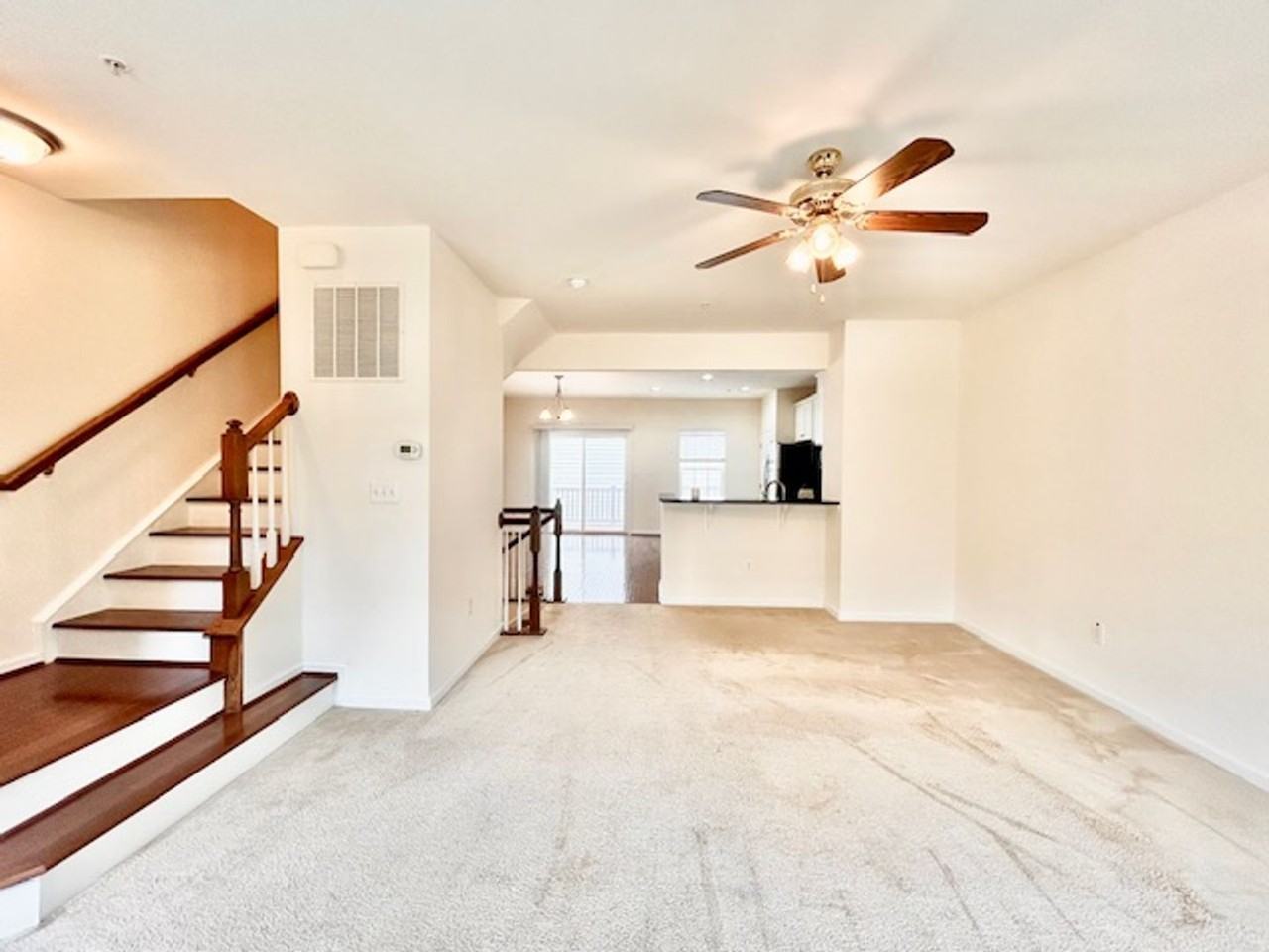 7473 Singers Way - Photo 7 of 42