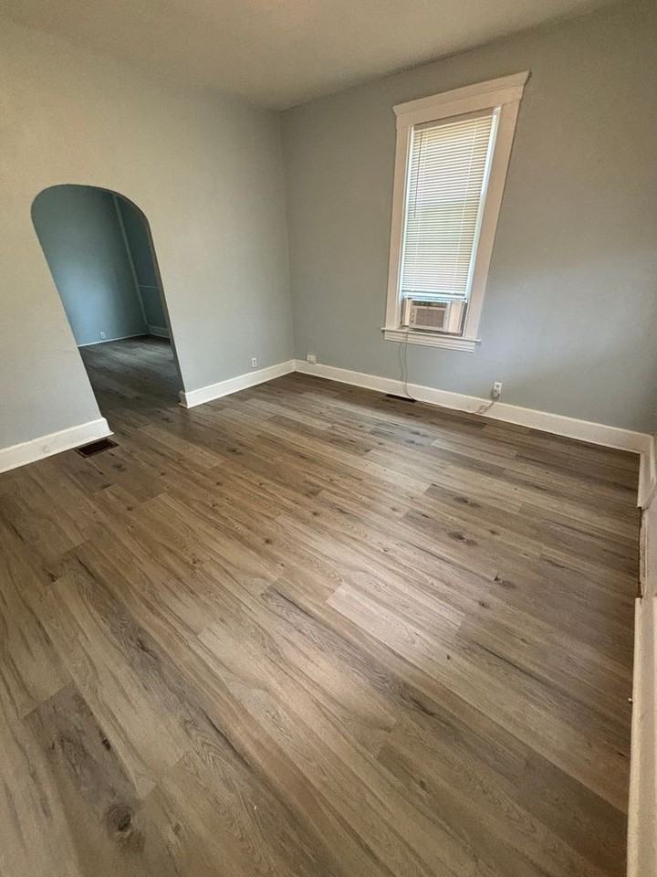 1229 E B St - Photo 3 of 24