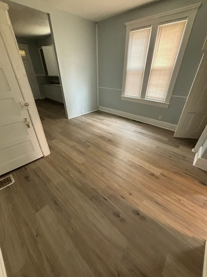 1229 E B St - Photo 6 of 24