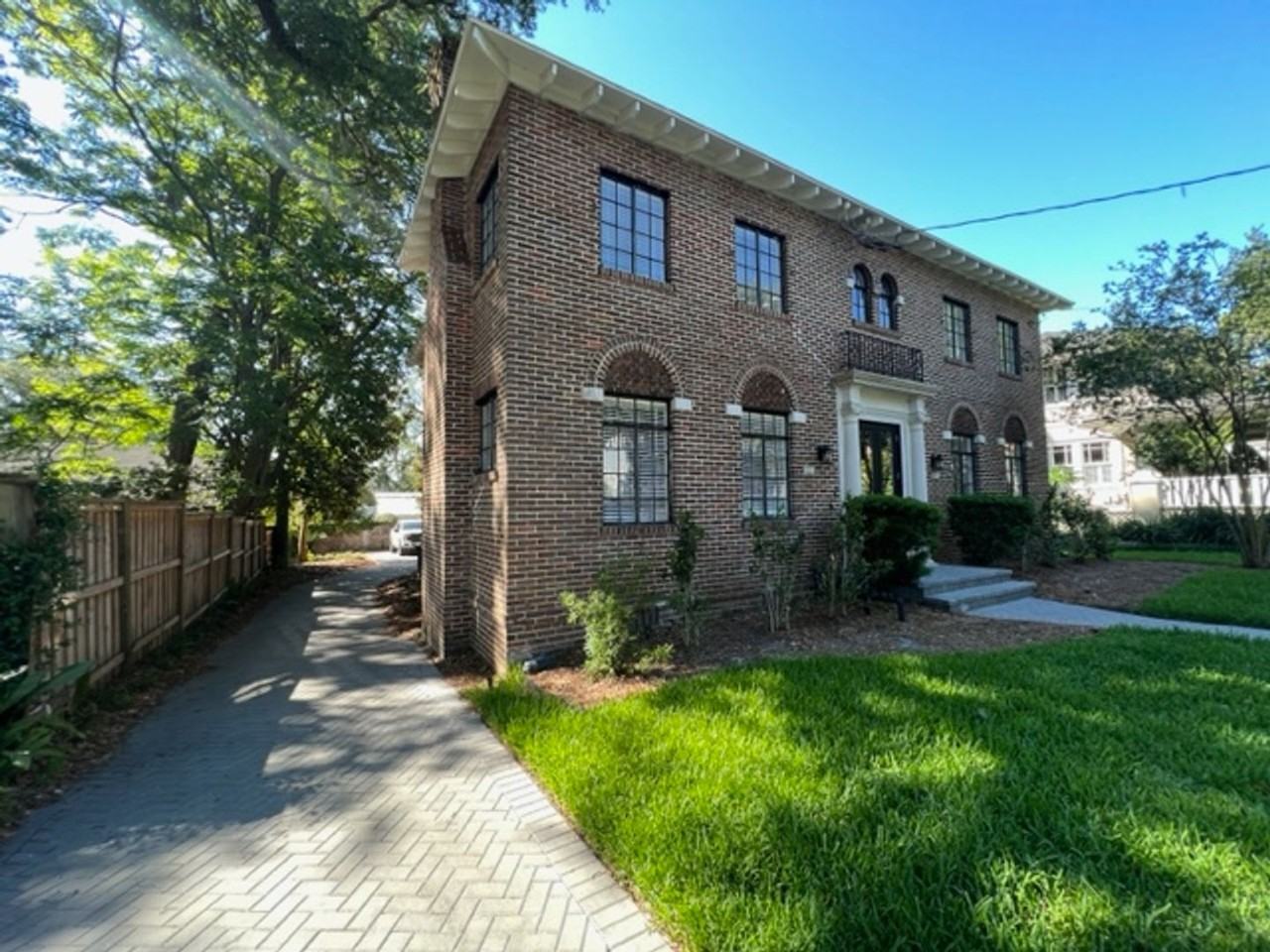 3562 Hedrick St - Photo 2 of 25