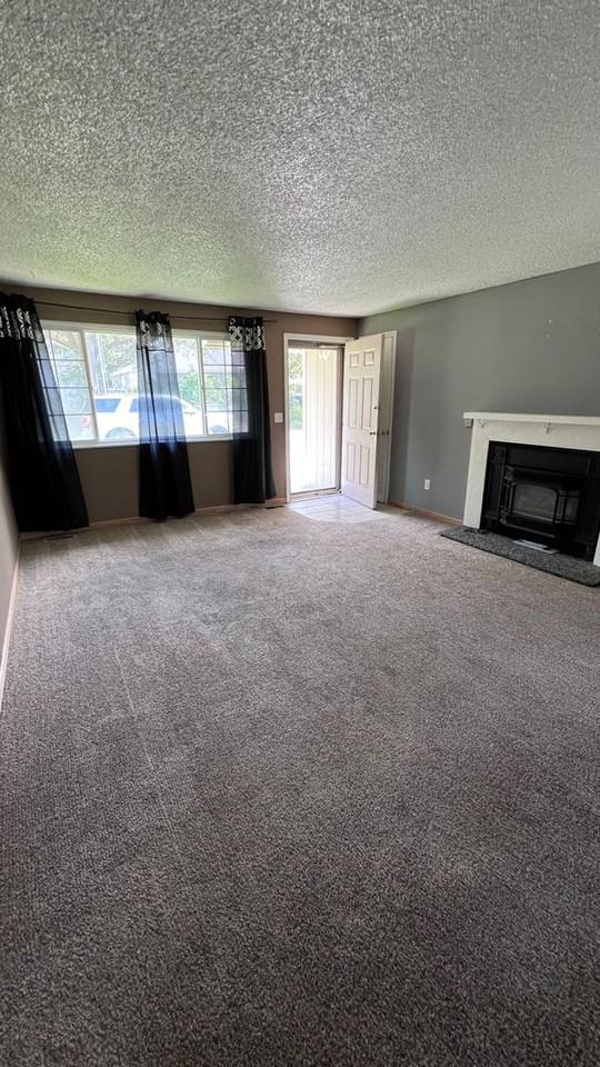 9809 N Ivanhoe Rd - Photo 3 of 14