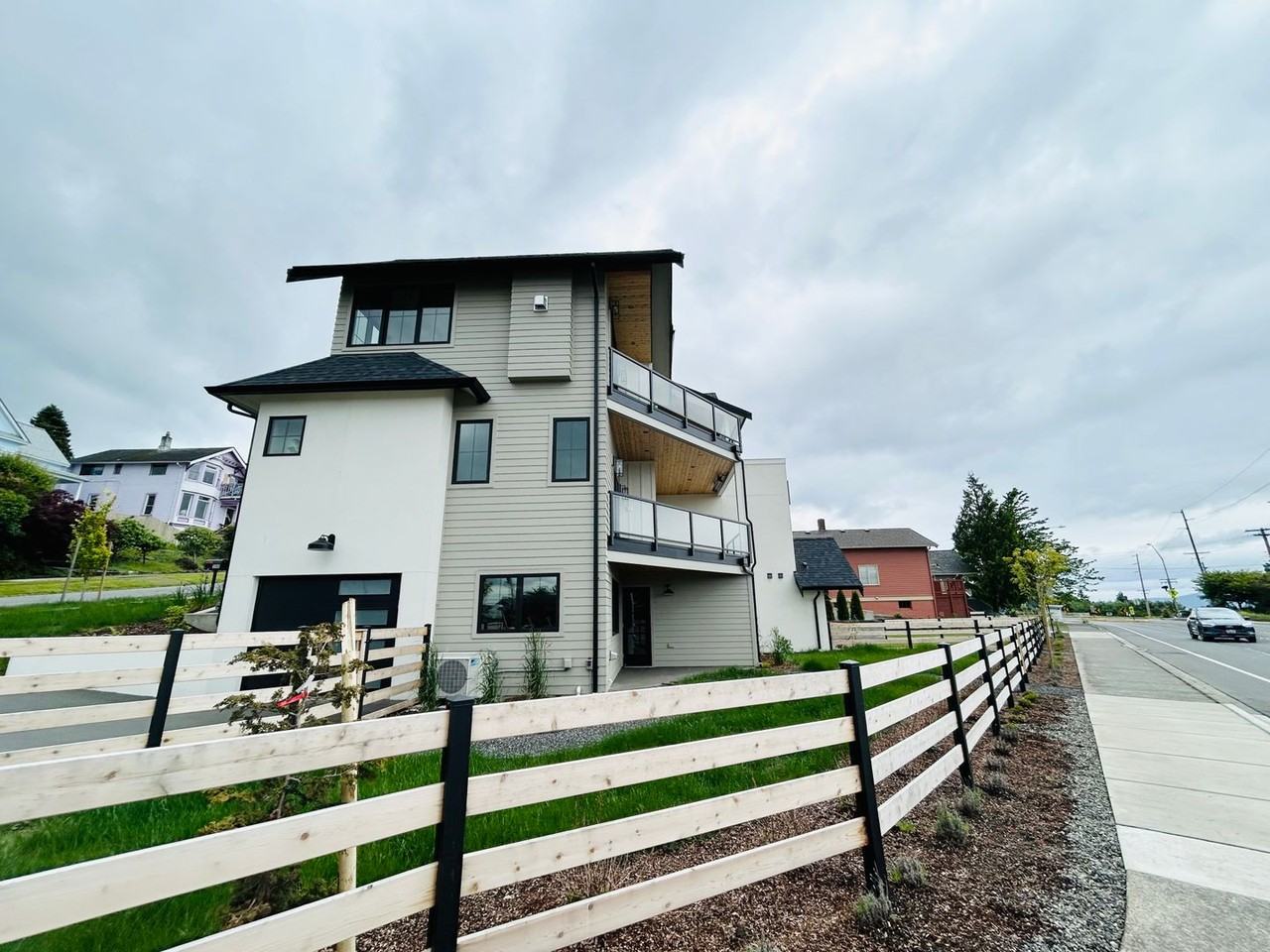 500 12th St - Photo 2 of 34