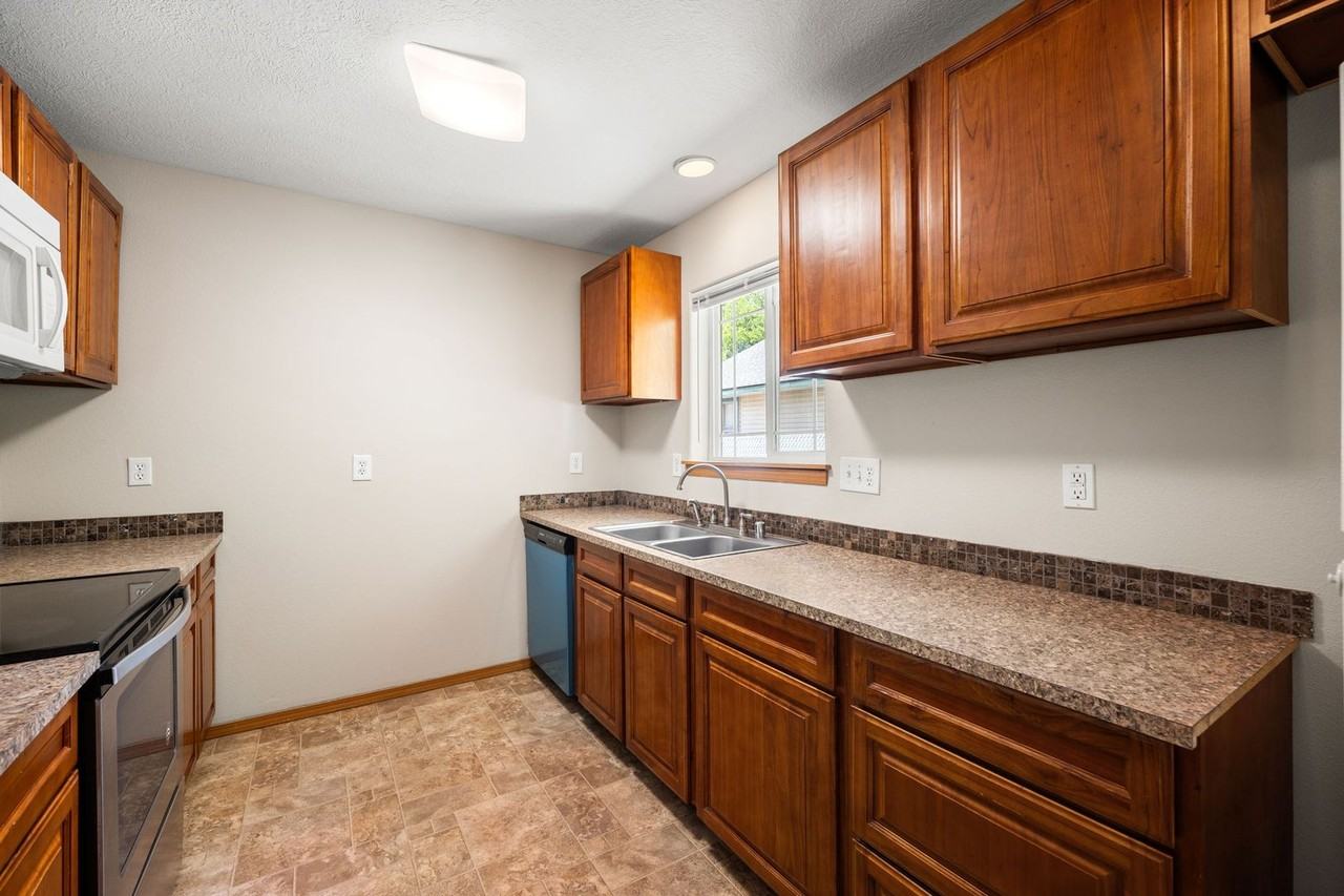 2907 E 4th Ave - Photo 7 of 22
