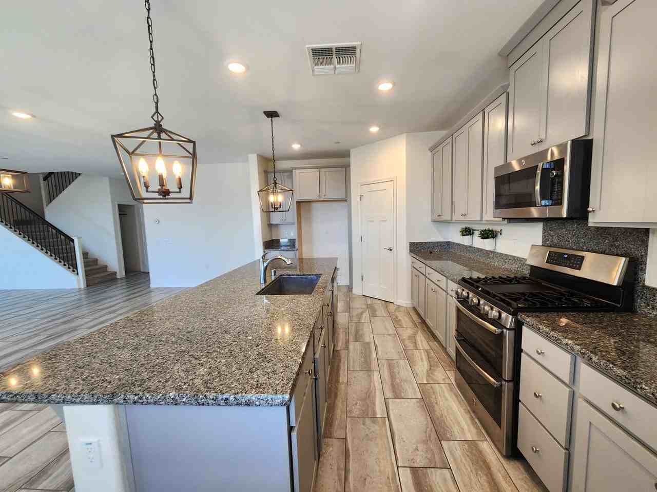 7502 Tapiro Way - Photo 6 of 20