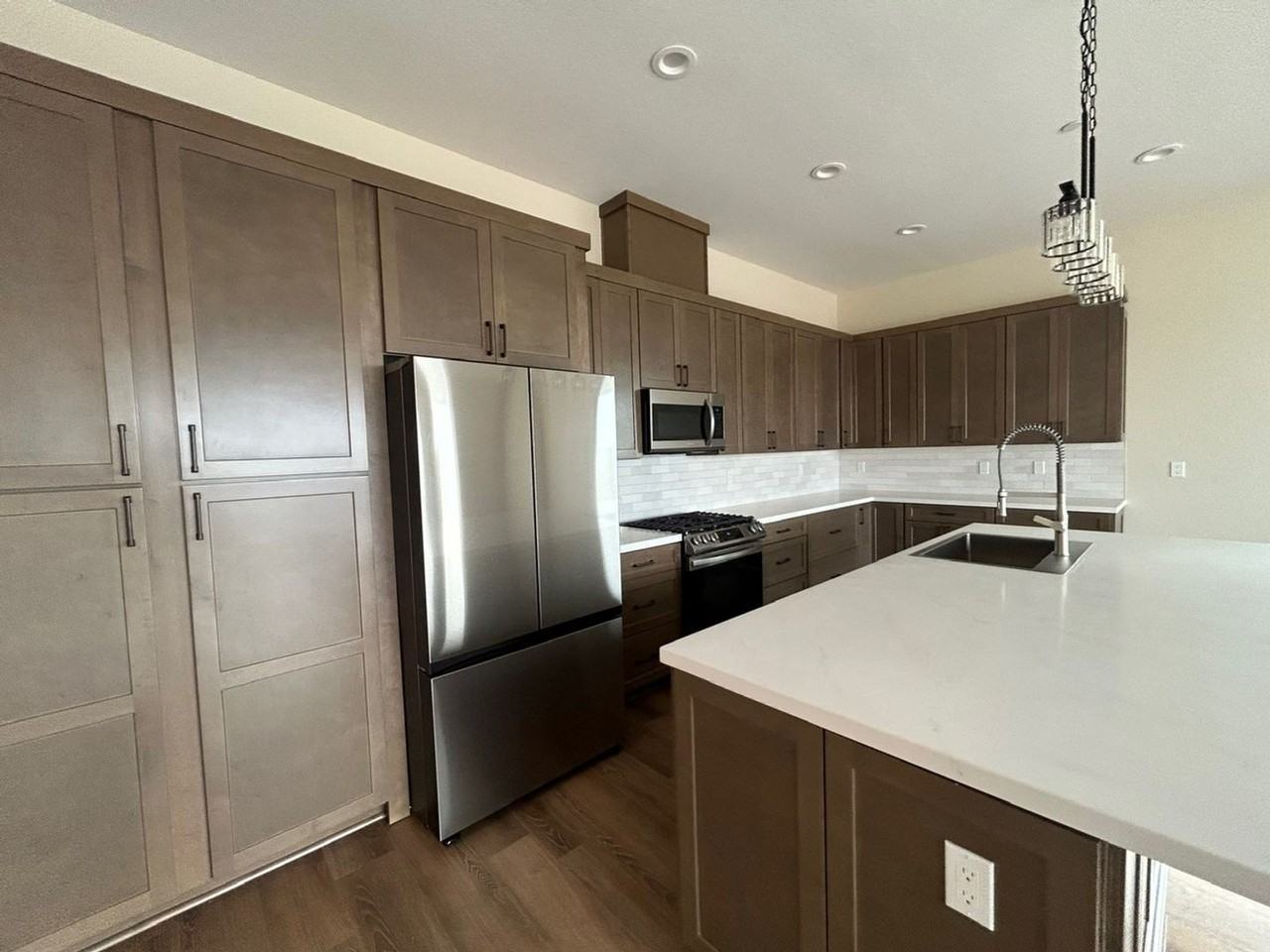 Valley Heights Dr - Photo 3 of 32