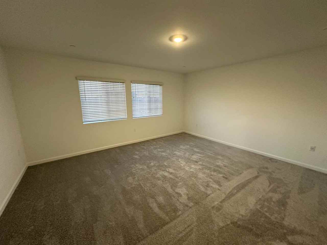 1704 1704 Bullock Drive - Main House - Photo 4 of 12
