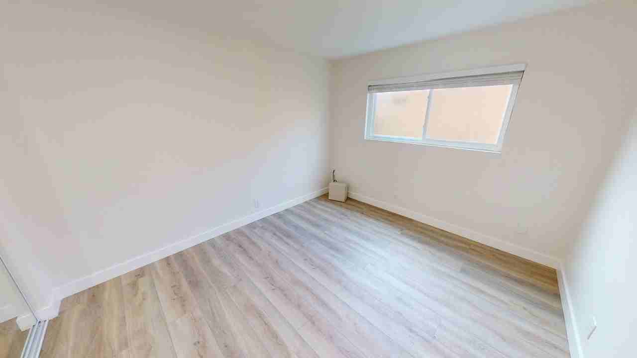 325 E Ave - Photo 5 of 17