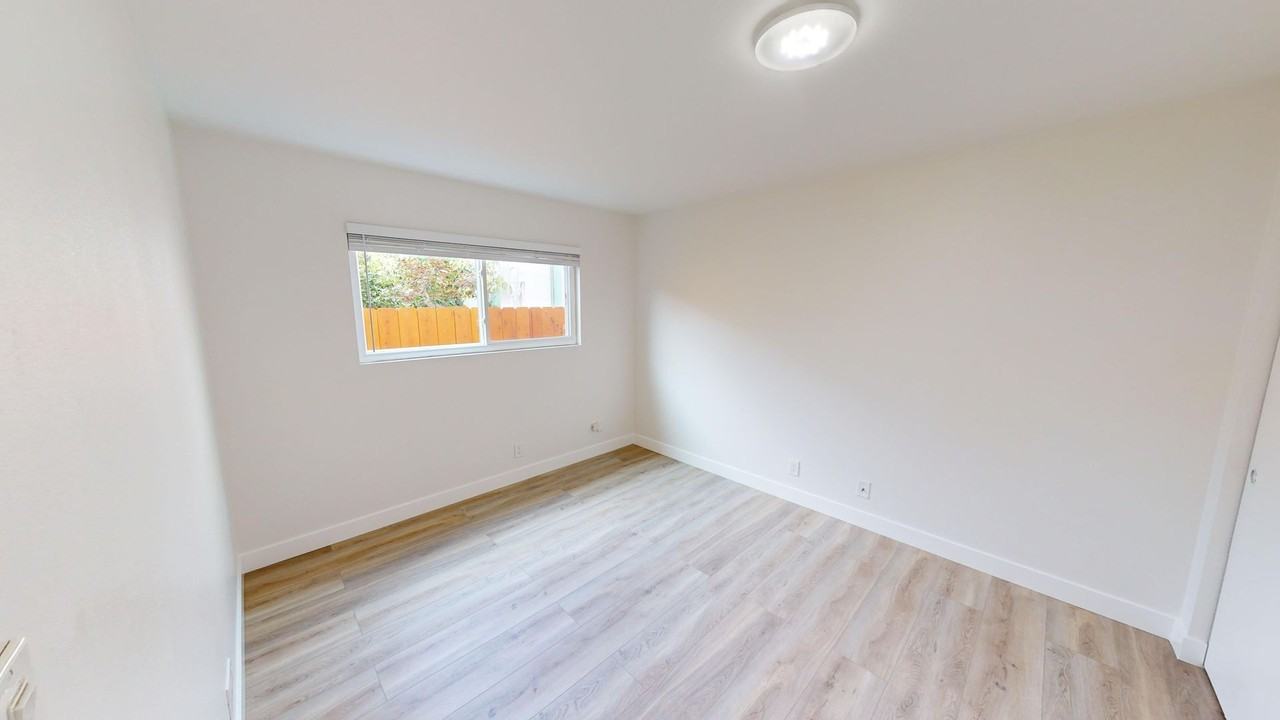 325 E Ave - Photo 6 of 17