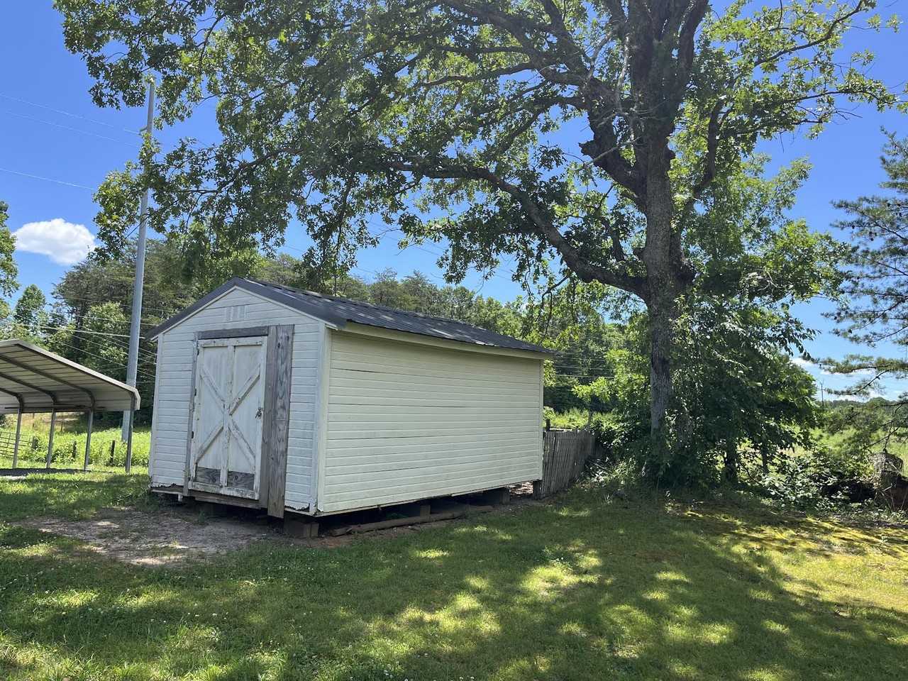 271 W Mcguinn Rd - Photo 3 of 11