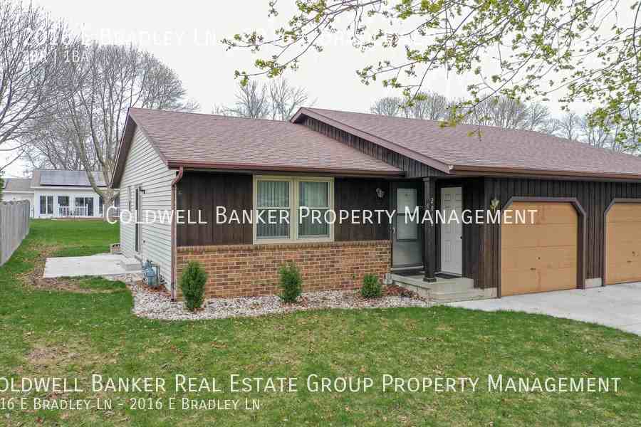2016 E Bradley Ln - Photo 2 of 28