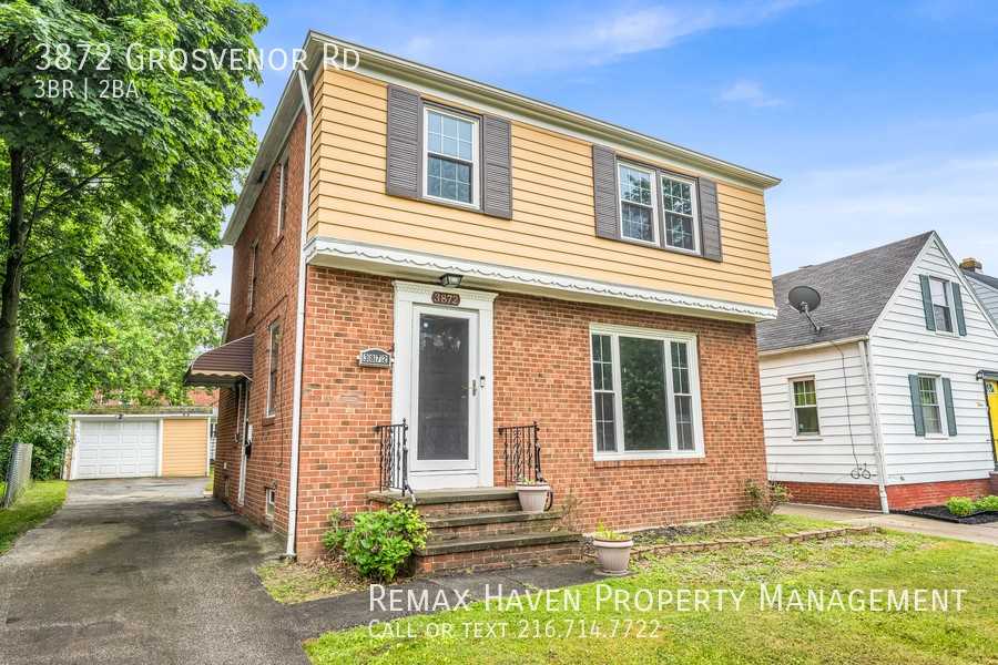 3872 Grosvenor Rd - Photo 2 of 30