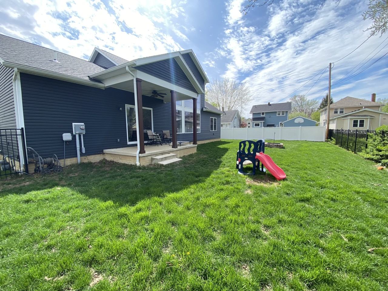 404 2nd St #NA - Photo 4 of 29