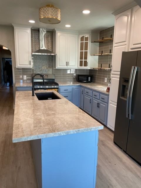 1915 Irving Ave #NA - Photo 2 of 21