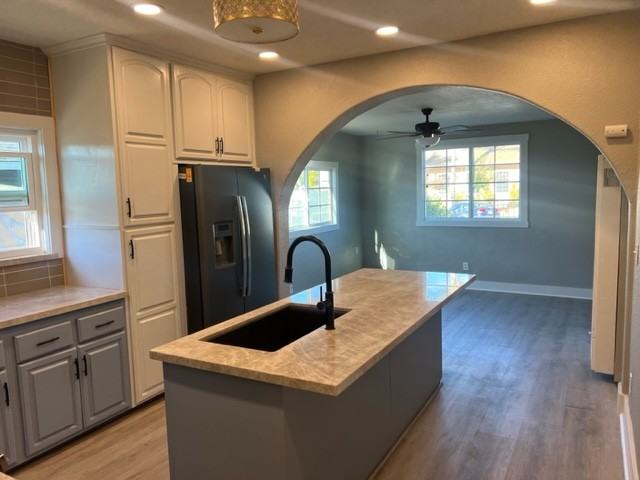 1915 Irving Ave #NA - Photo 3 of 21
