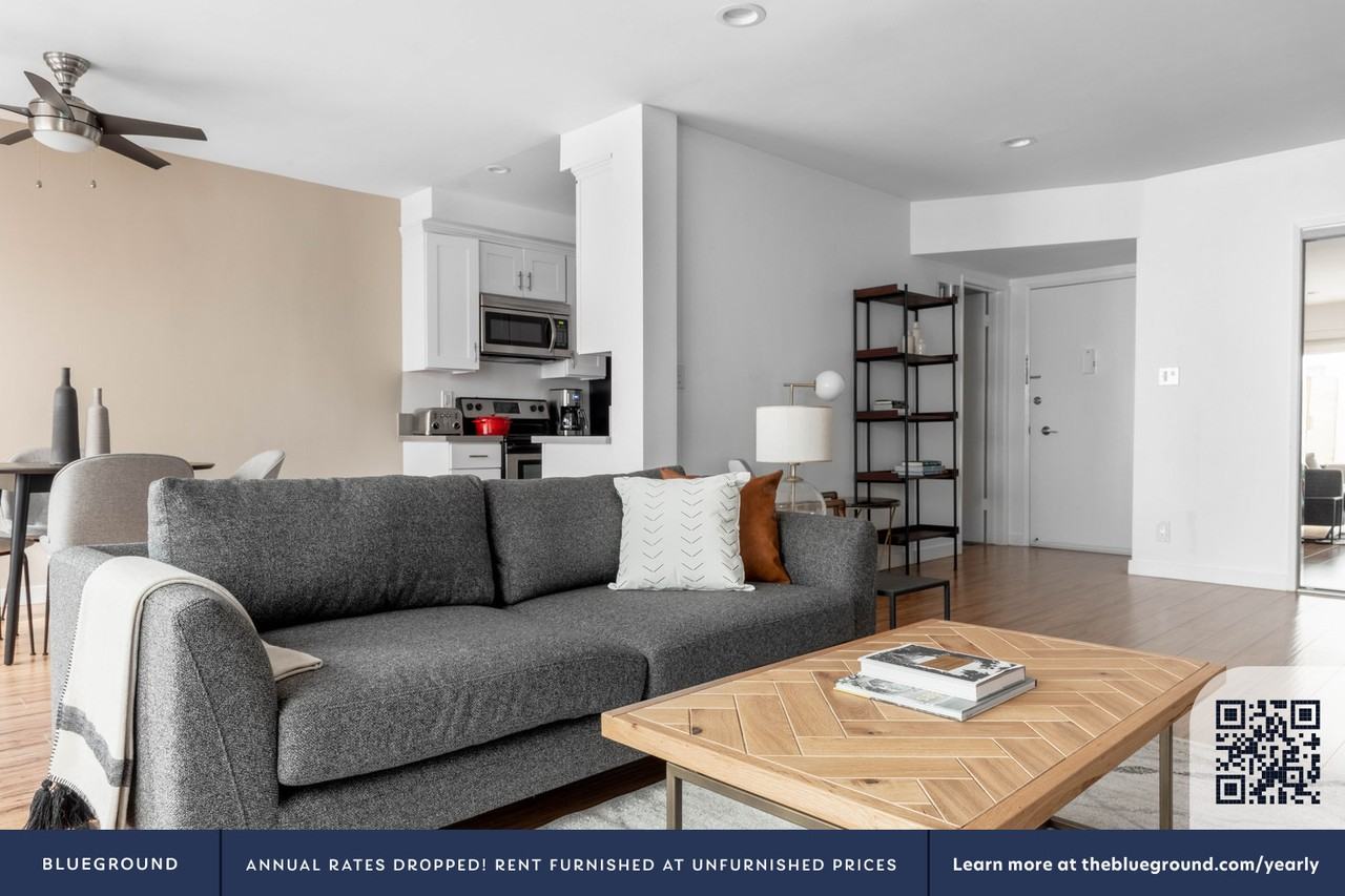 415 N Oakhurst Dr #280 - Photo 3 of 24