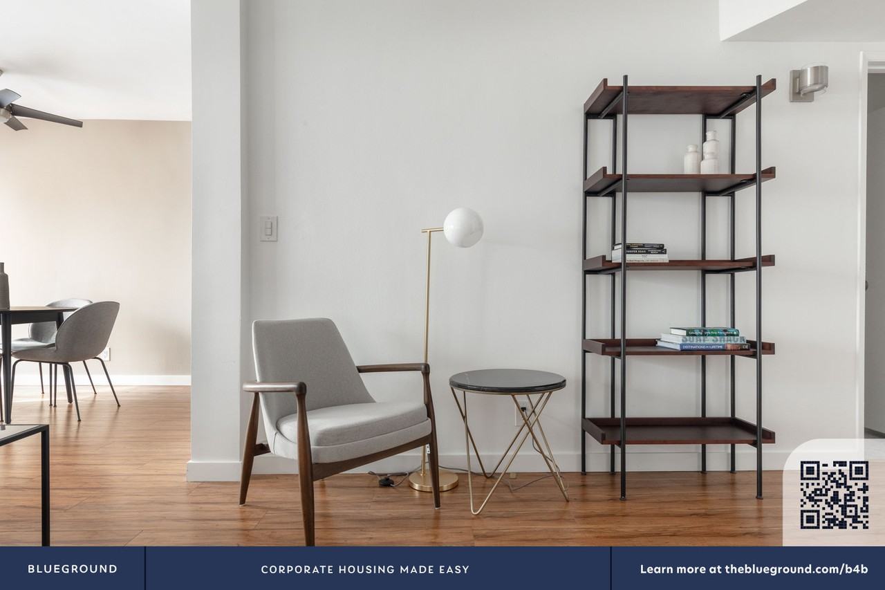 415 N Oakhurst Dr #280 - Photo 5 of 24