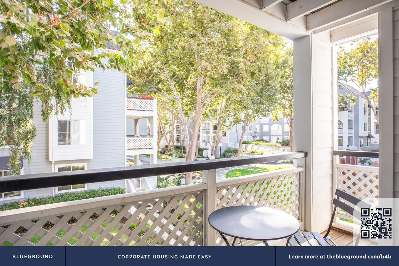 651 Franklin St #387 - Photo 5 of 34