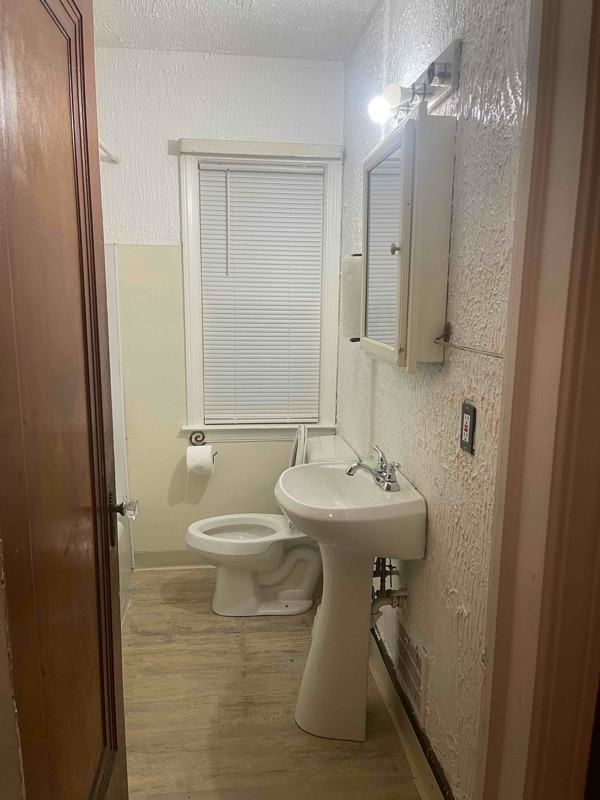 18682 Bloom St - Photo 5 of 14