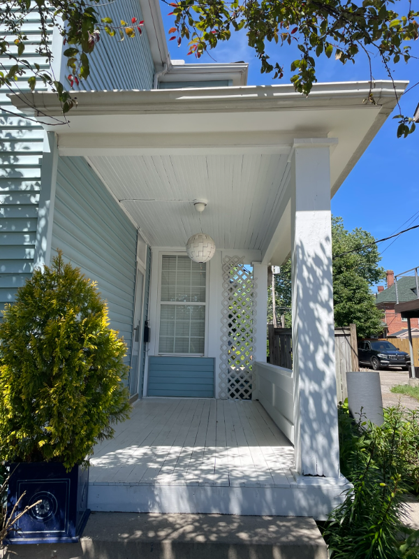 1081 Harrison Ave - Photo 2 of 17