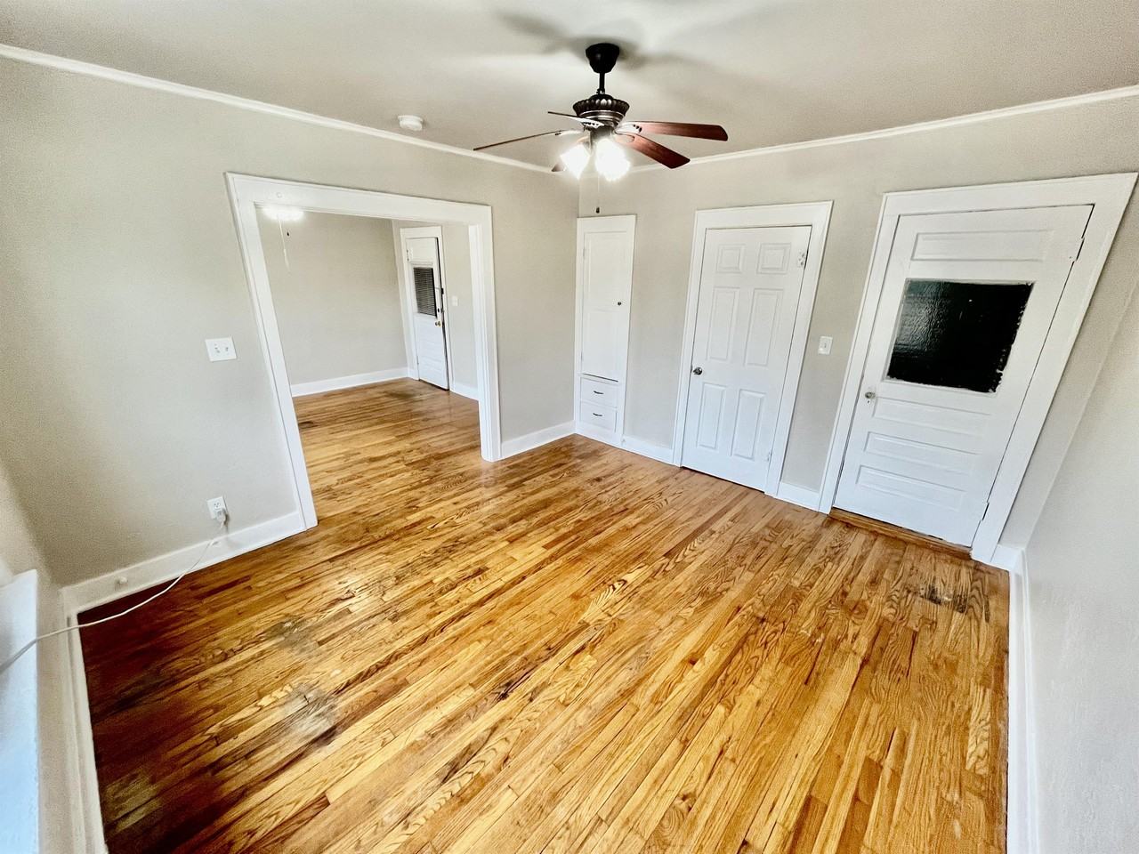 804 E Main St #1 - Photo 4 of 8