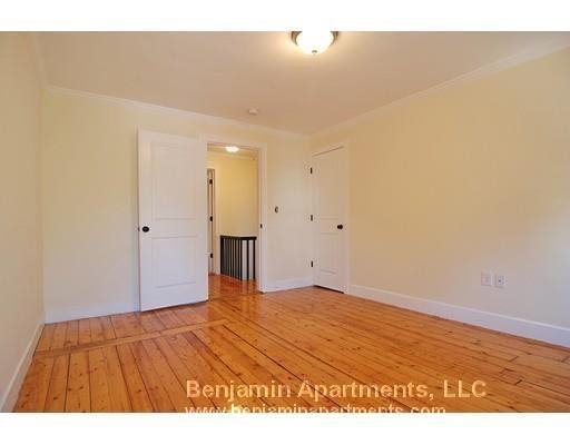 95 Hancock St 2 - Photo 2 of 23