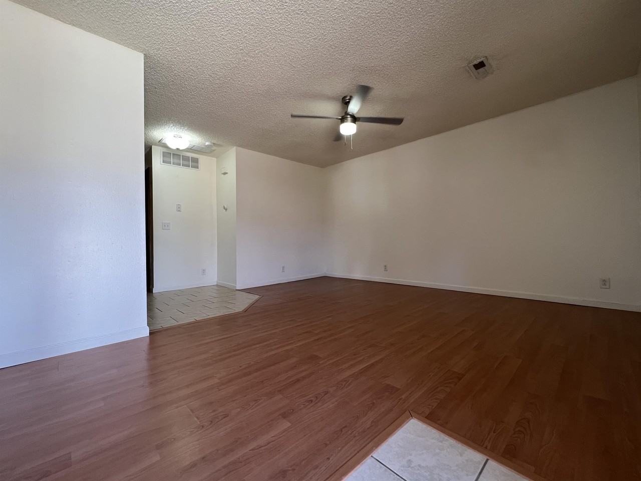 2204 N Campus Dr #3 - Photo 3 of 12