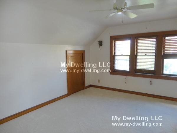 4532 N Bartlett Ave - Photo 2 of 8